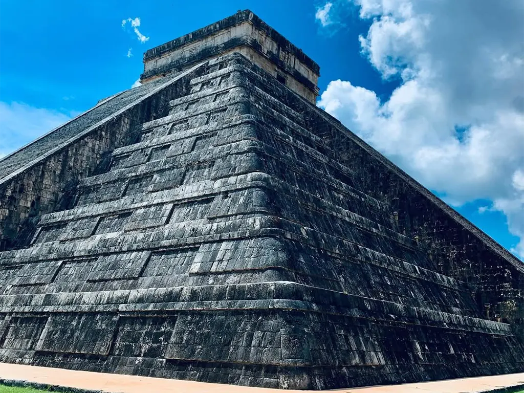 Chichen-Itza-02