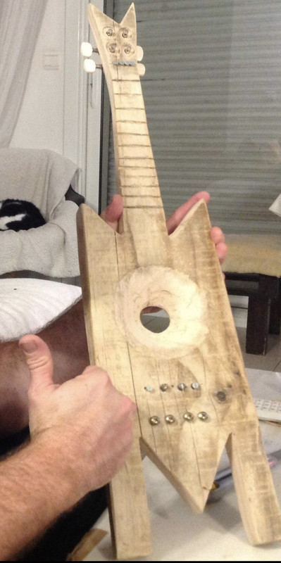 DB3E557F-1BDC-4FDD-B10D-B135B4A7446C