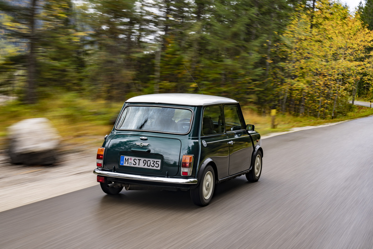 P90442243_highRes_mini-cooper-mk-vii-1