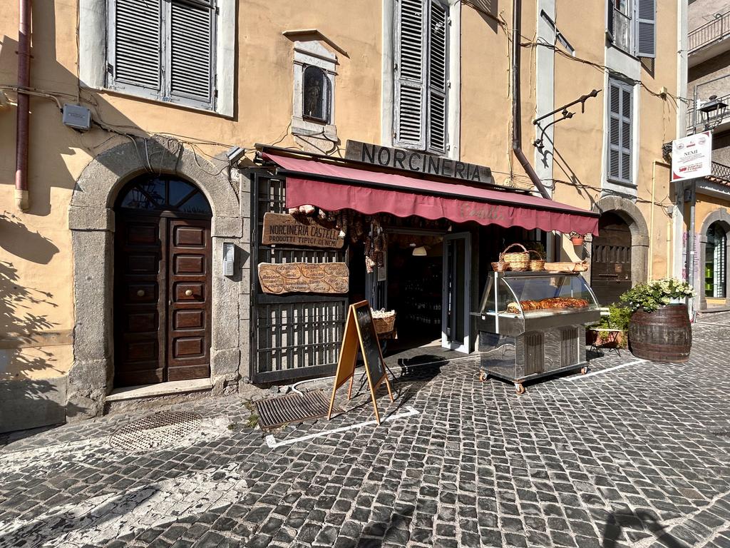 Жаркий сентябрь на побережье Тирренского моря. Жаркий сентябрь на побережье Тирренского моря.