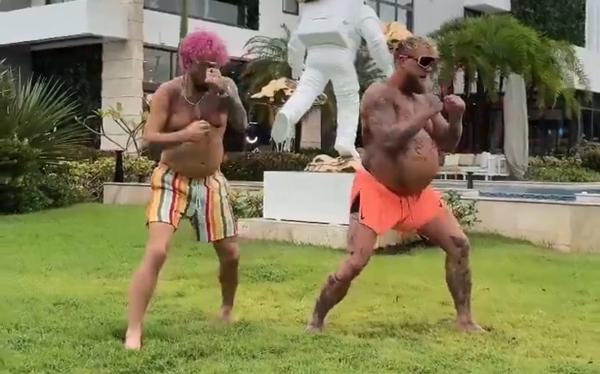 Шон О&#039;Мали тренира с Джейк Пол