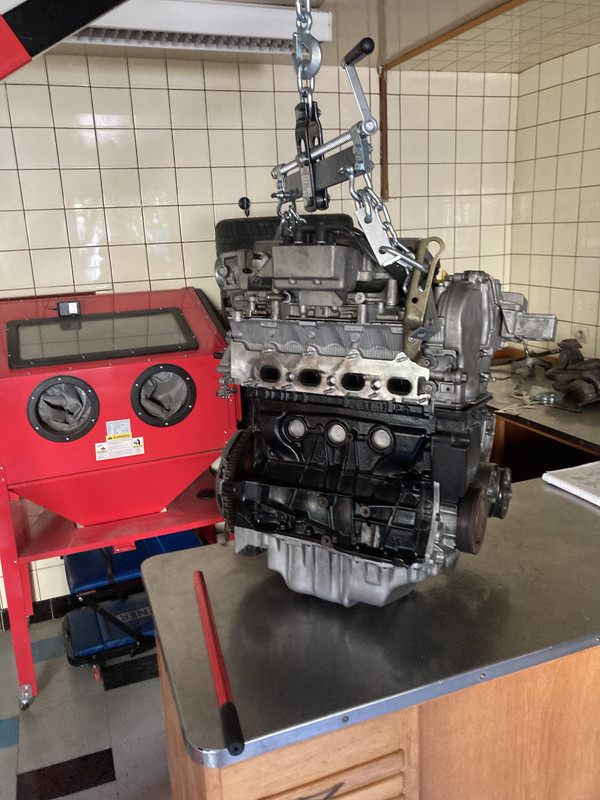 5C7DA719-5BCD-410A-8B67-A0F018249E56