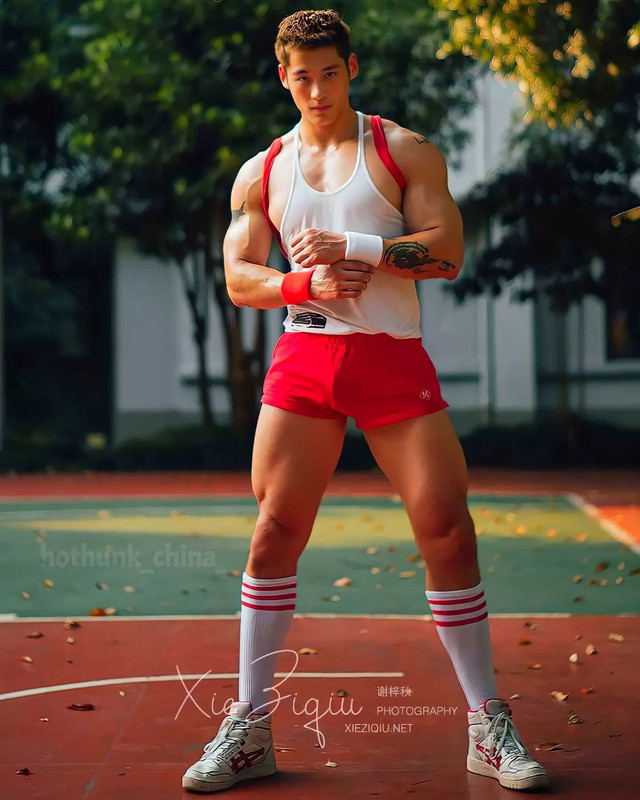 Photo by Chinese hunks 全球華男 on August 26, 2023.