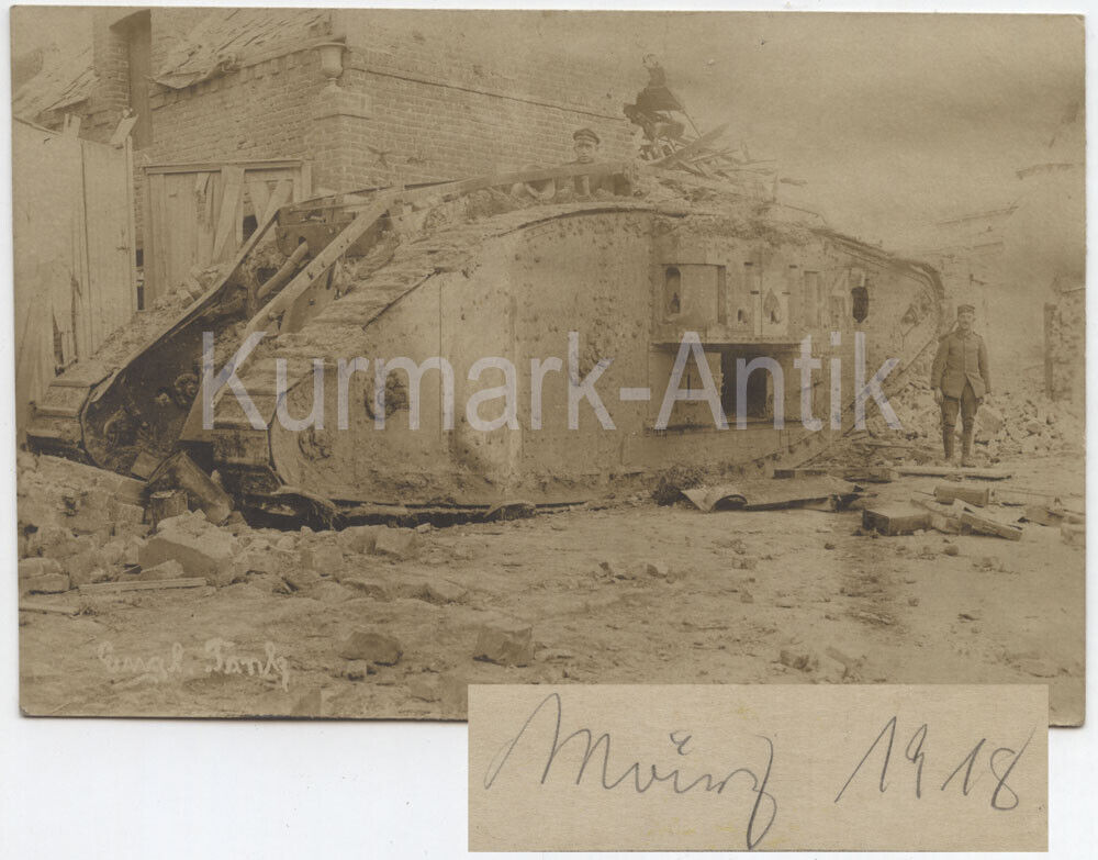 A002 AK PK Postkarte WK1 WW1 Beute Panzer Tank England Flandern März 1918