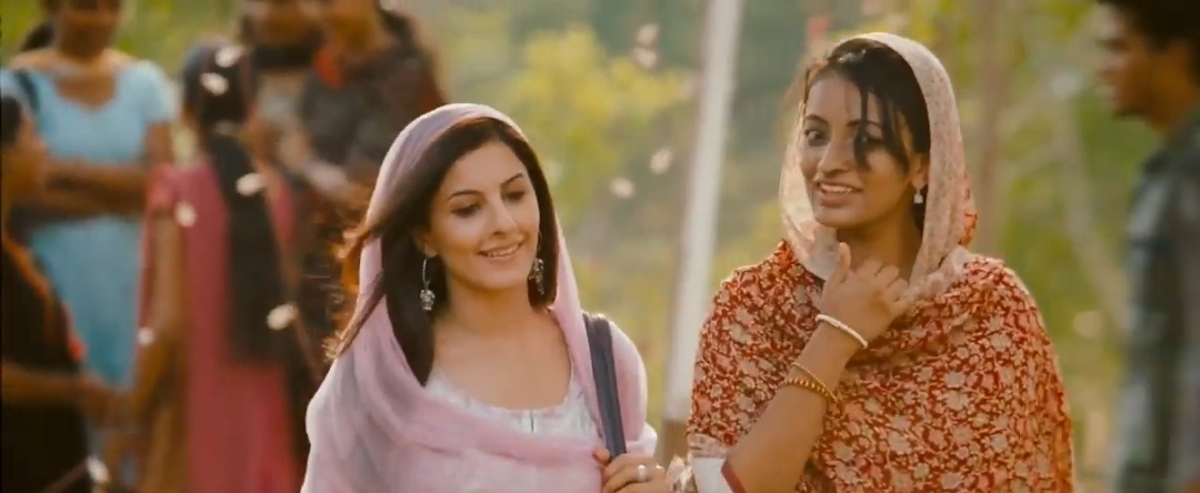 Thattathin Marayathu Movie Screenshot