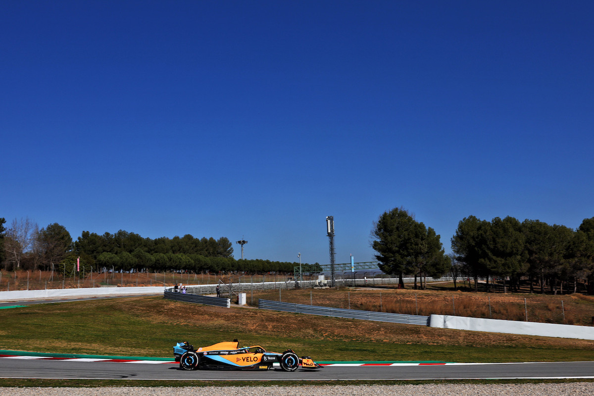 [Imagen: f1-test-barcellona-gallery-day1-192.jpg]