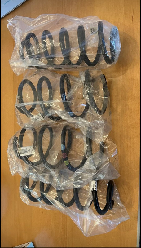 0D1914EF-75A1-4337-A69E-DE7127A97C0B