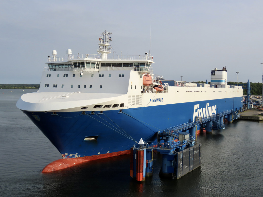 8D72941F-EC2E-4512-8A35-642091A9694D