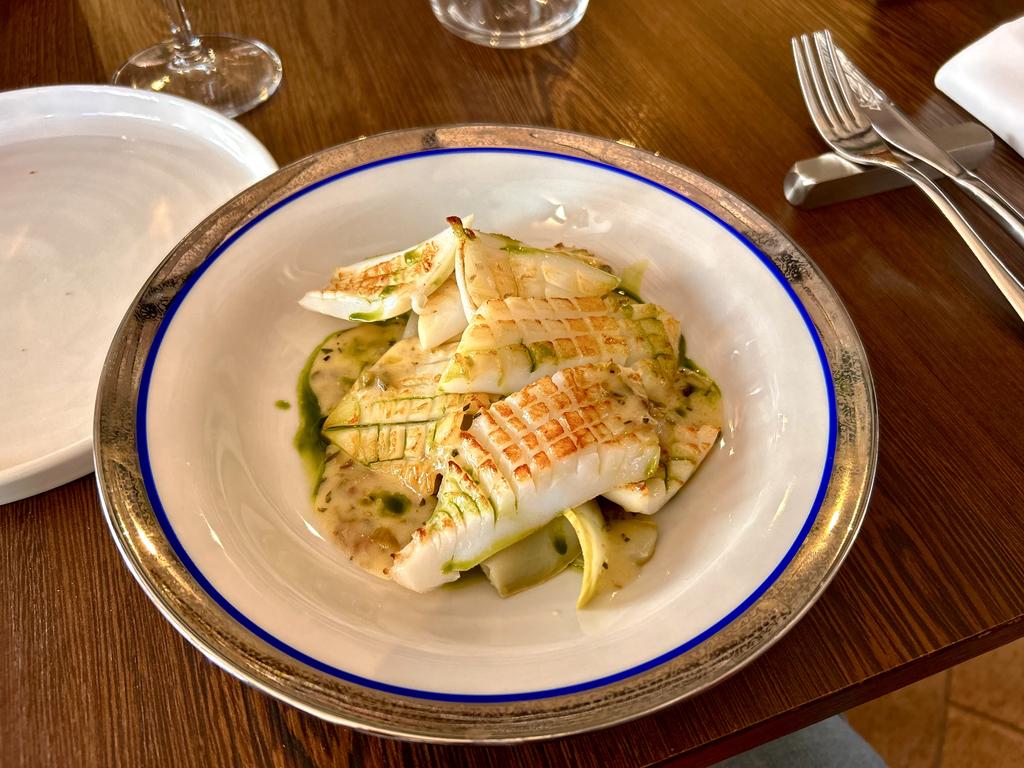 Жаркий сентябрь на побережье Тирренского моря.