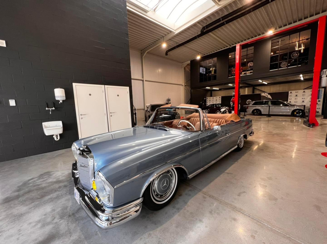 6CB35DCE-940E-4CC1-9659-1B4F886E3460