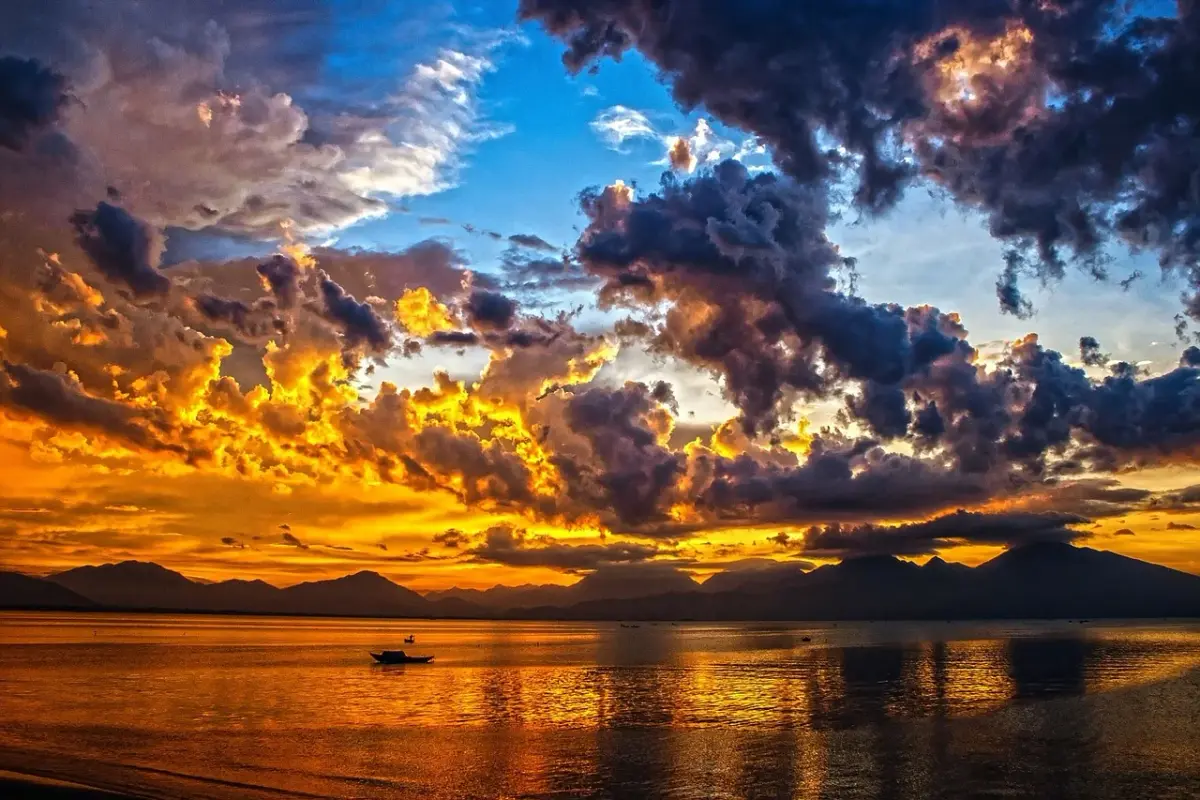 gold-sea-164989-1280.webp