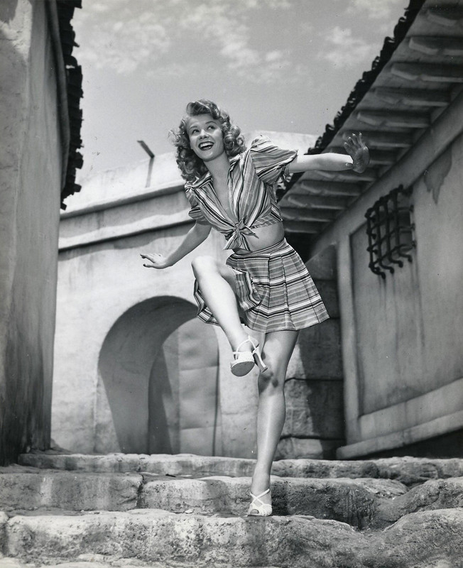 vera-ellen_b19