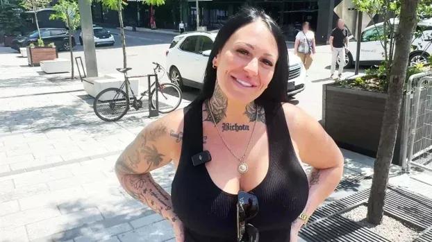 JacquieEtMichelTV – Fanny – 32 years old, a bubbly Canadian!