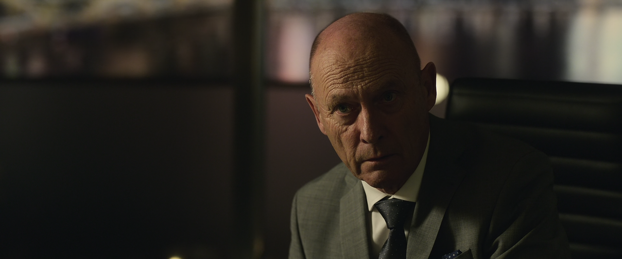 The Protégé [2021] 1080p 10bit BluRay AAC7.1 HEVC-Vyndros.mkv_snapshot_00.42.38_[2021.10.21_00.35.41