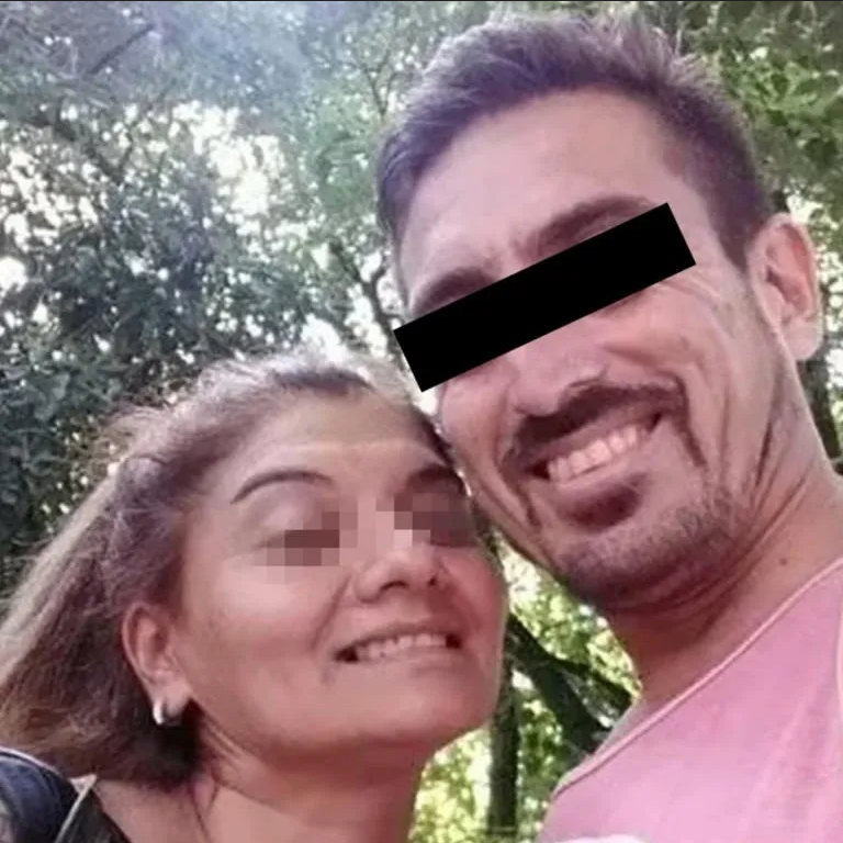 Hombre asesina brutalmente a su novia y luego de le pide a la policía que lo mate