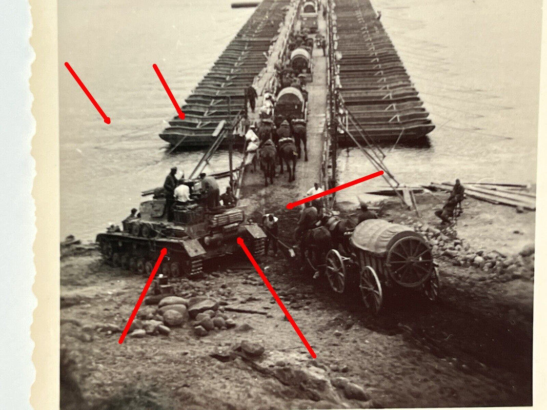 Foto Russland Belarus, Panzer über die Ula, Vormarsch der 5. Inf. Div.