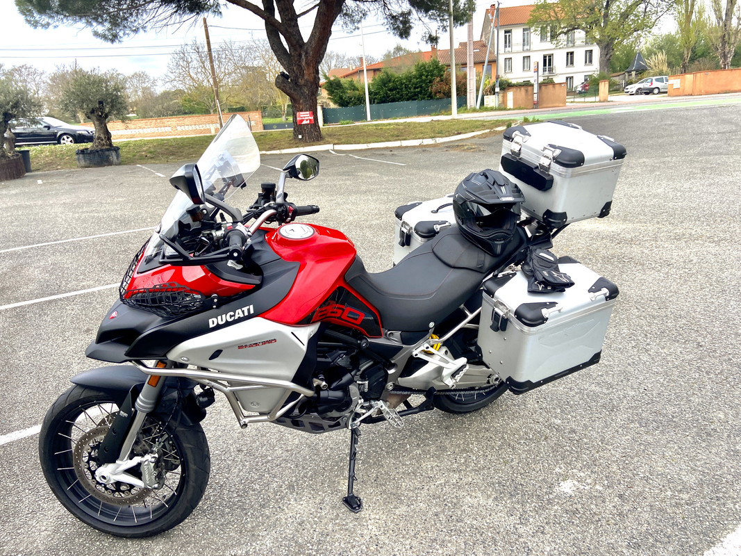 631EE6FC-52DF-4184-84BF-6A075A964439