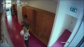 [Image: Voyeur51475094609.jpg]