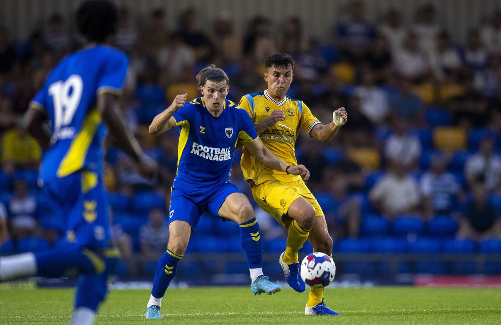 Reading vs Wimbledon, 01h00 ngày 27/08