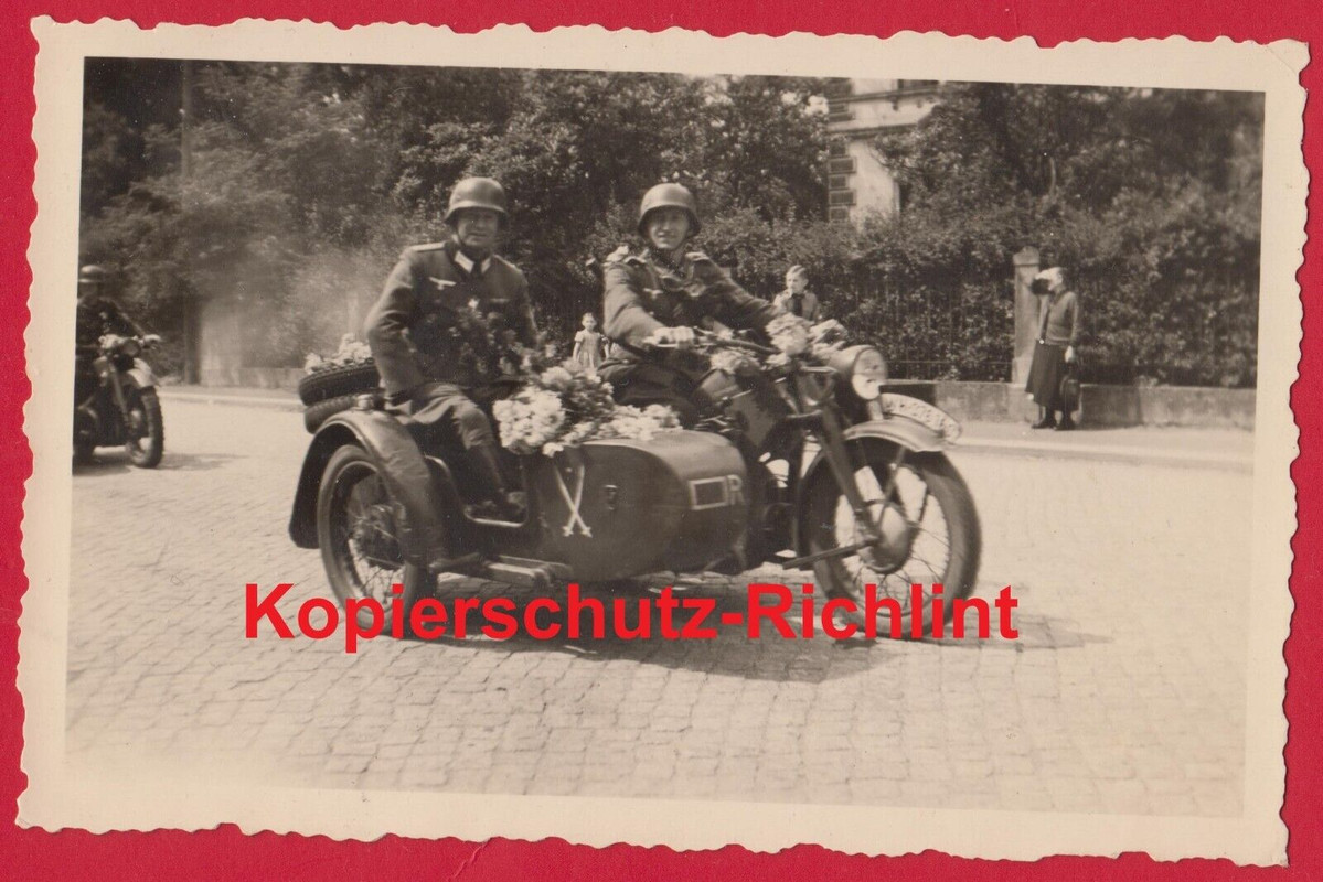 org Foto Wehrmacht schweres Motorrad mit Beiwagen Krad Zündapp Typ mit Kennung