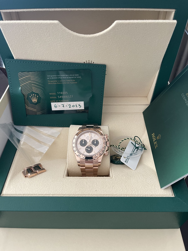 5735B5EE-E02C-47E4-95DD-EBF808C19329