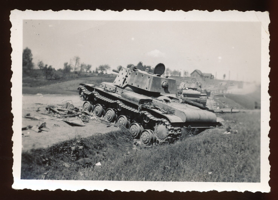 Foto - zerstörter Panzer - 2.WK