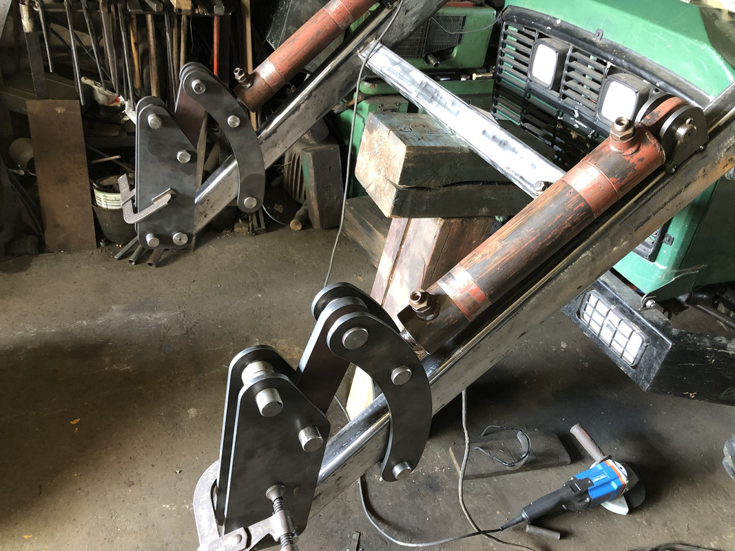 9C8E0F22-6396-48DA-935E-D401A75CC110