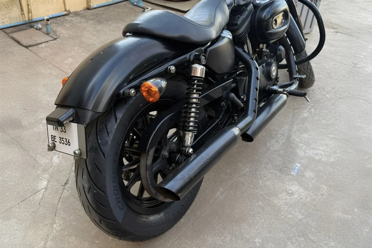Harley-Davidson Iron 883 tyre fitment context