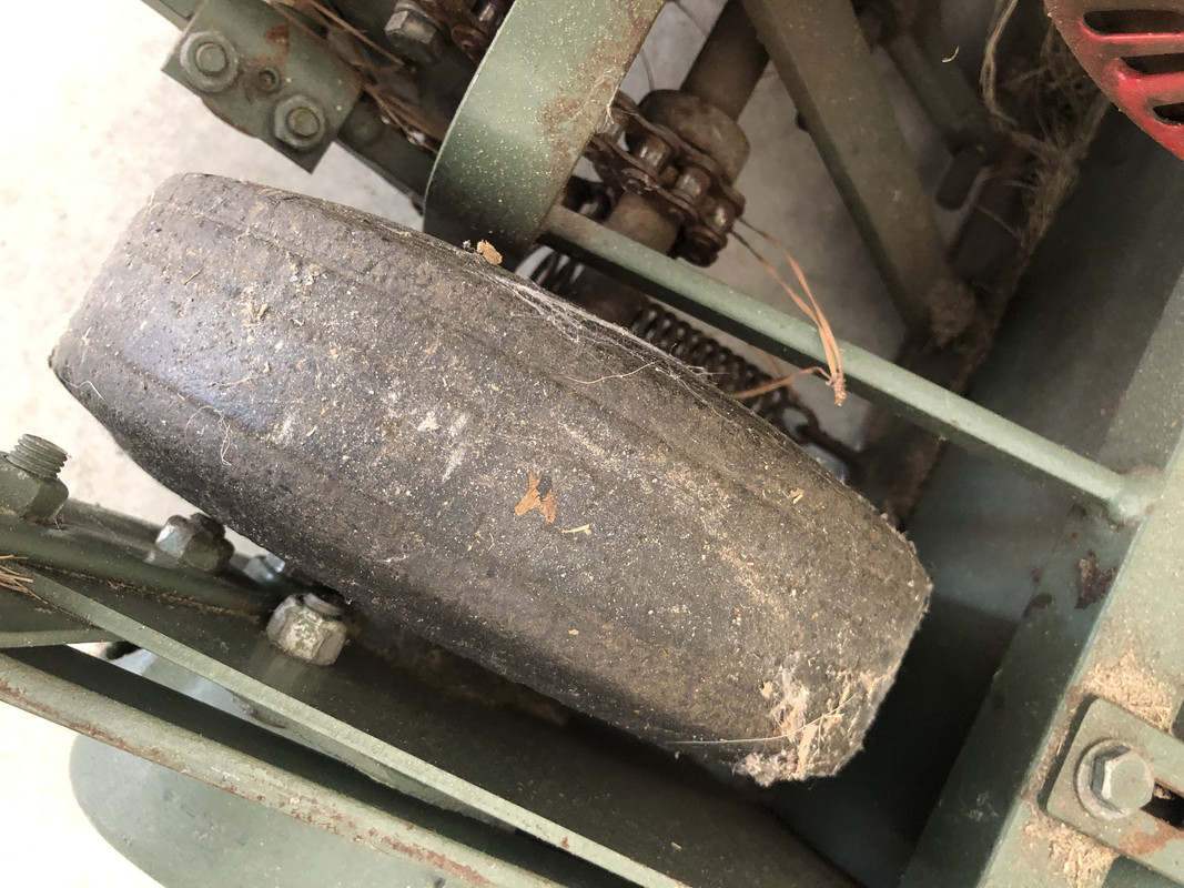 6ABD6832-926C-43BA-800E-DE3DE9682057