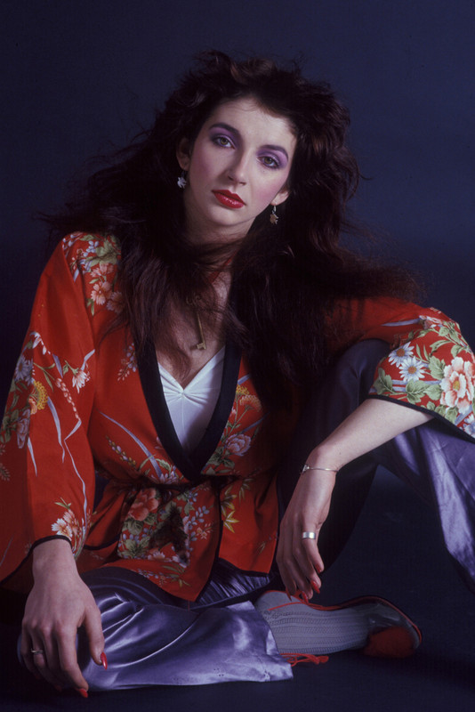 kate_bush_mc04