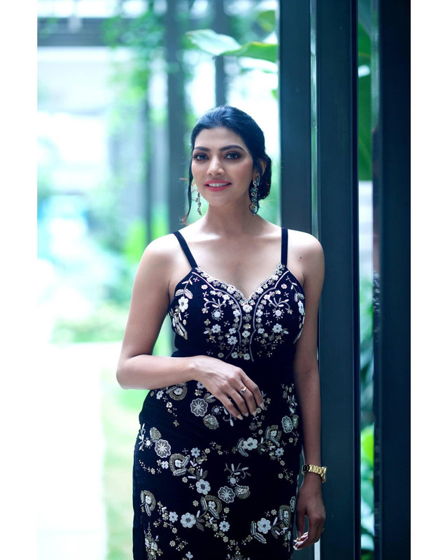 FD853-D10-469-B-4427-A683-F1553862-F47-E