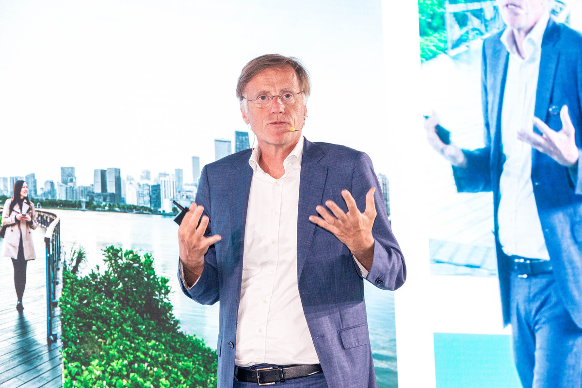 英飛凌 OktoberTech Taipei 年度科技盛會首度登台 揭示前瞻半導體技術與創新應用，攜手生態圈共創數位低碳未來