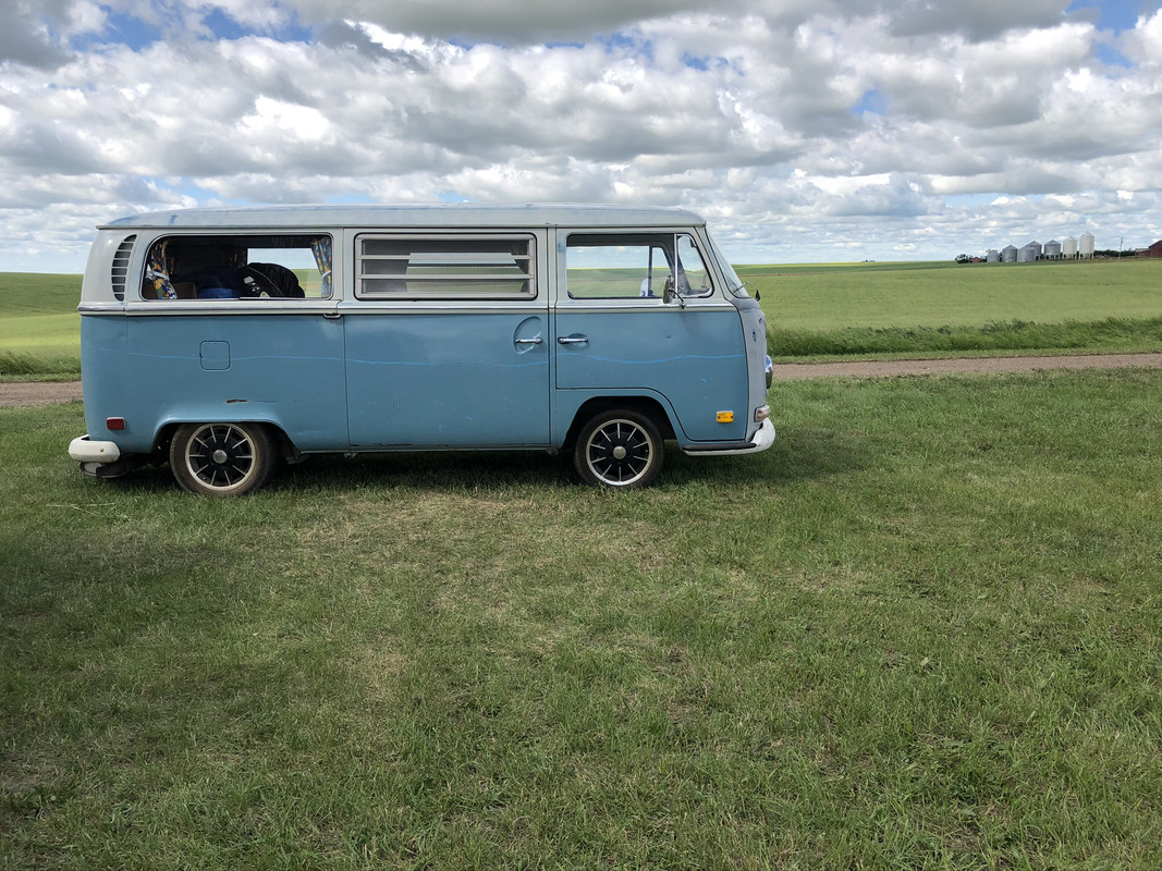 7D3829ED-4CD8-4253-8B16-40A769274201