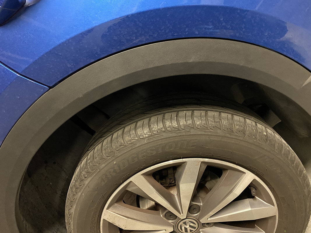 ED199298-23C5-4AD1-B44E-BB929504E4E0