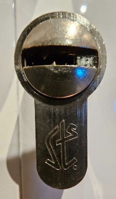 https://i.postimg.cc/NGV0tCT2/Capture.jpg