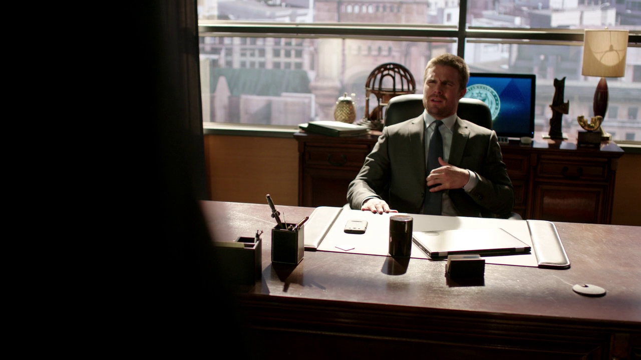 Arrow.S06E01.Ripercussioni.720p.BDMux.ITA.ENG.x264-BlackBit[screenshot 6]