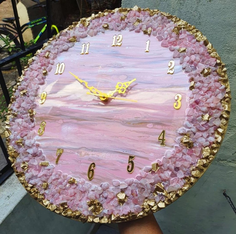 clock-pink-resin.jpg
