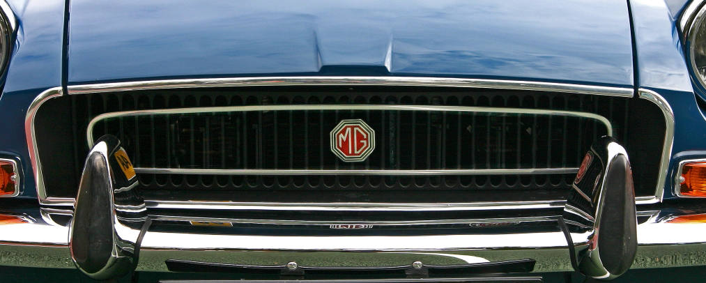 logo mg b2