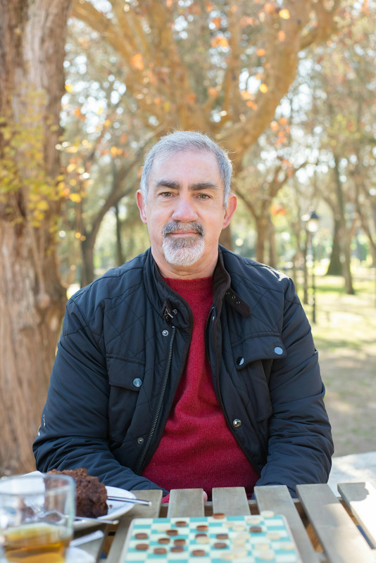 A photo of the author, Ari Lopes.
