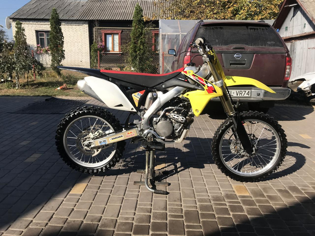 401B11BE-F262-4443-AAAA-35A76E81169C