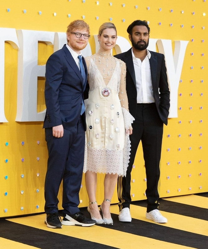 Lily-James-UpskirtSTARS.com (5)
