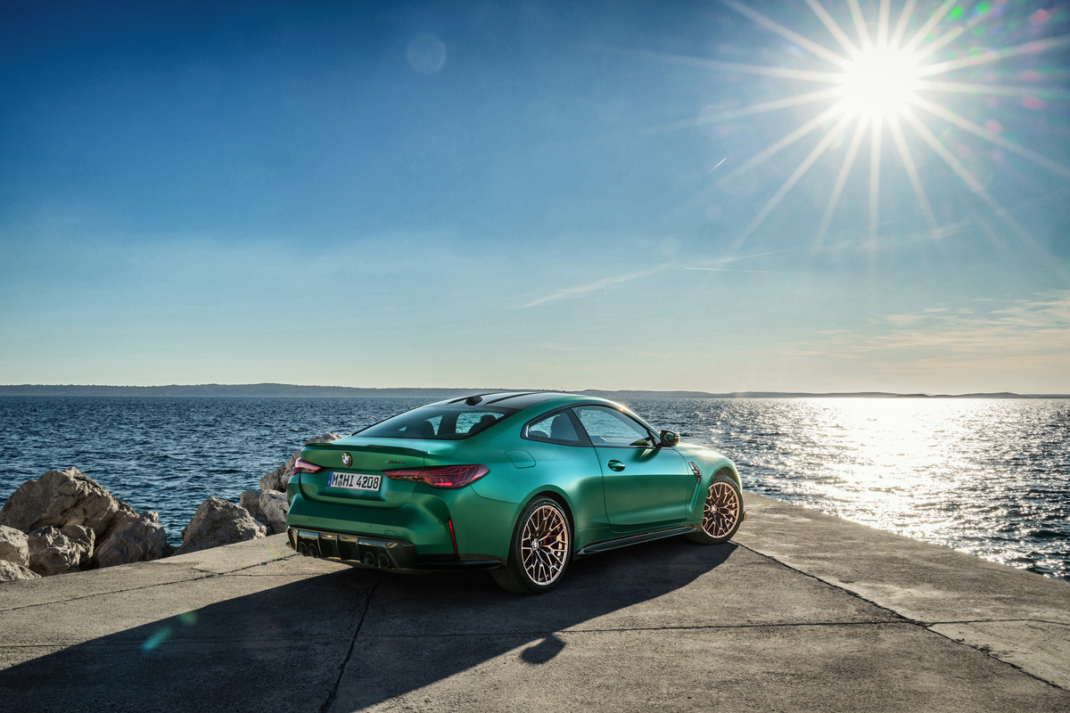 P90548631_highRes_the-all-new-bmw-m4-c