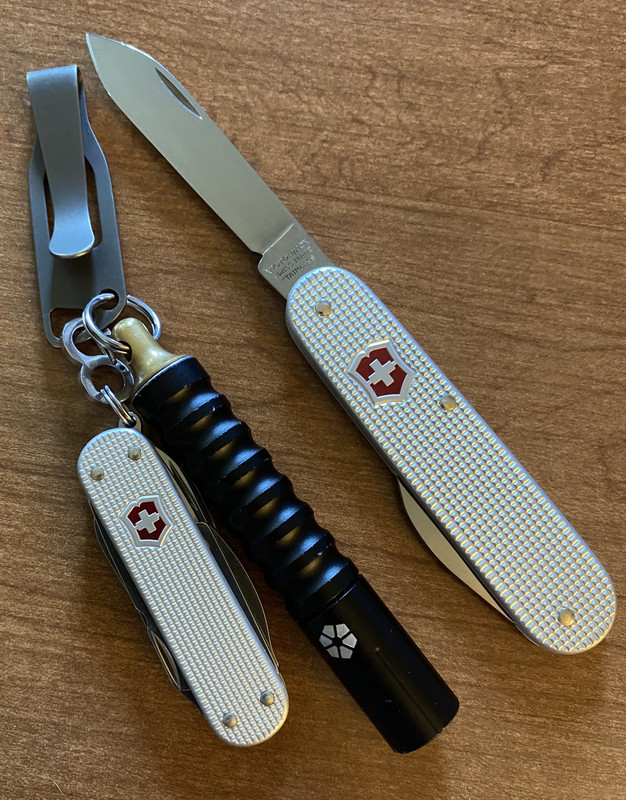 CFB57B92-B53C-450F-8452-4EECA8F469BD