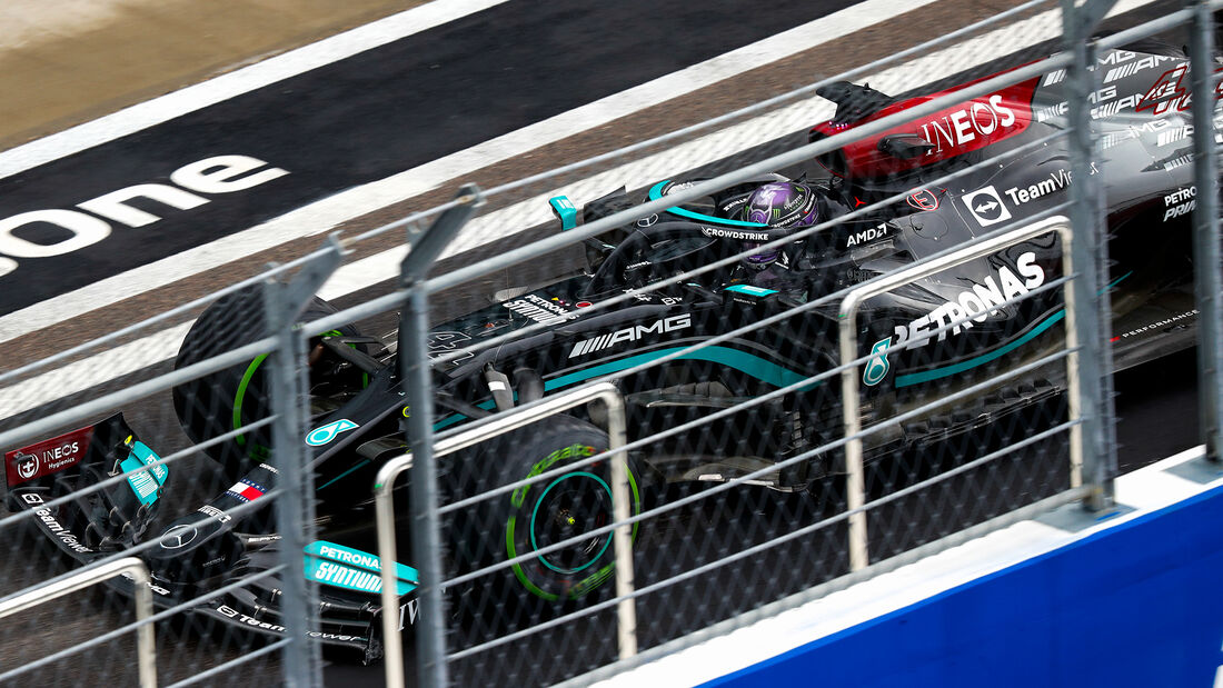 Lewis-Hamilton-Mercedes-GP-Russland-2021-Sotschi-Samstag--169Gallery-3593b211-1835552