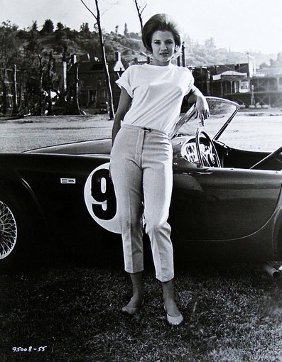 Angie-Dickinson-1964.jpg