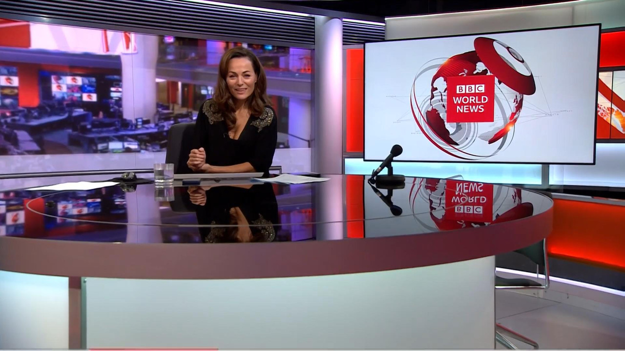 11.12 - 06.00.00 - BBC World News. News. Reporting on the day's inter....ts_snapshot_03.10_[2021.11.