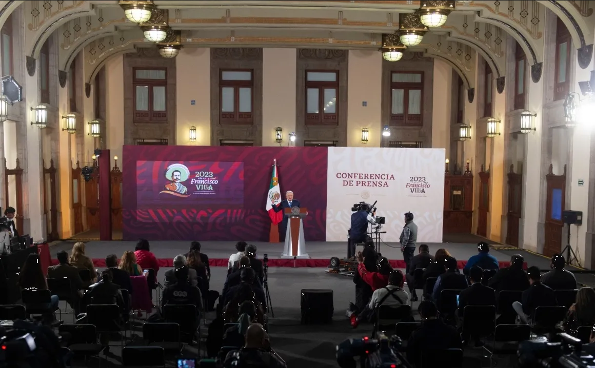 Gobierno de México denuncia ante FGR filtración de datos de periodistas de la mañanera