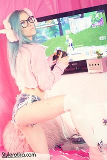 phoca_thumb_l_full_playwithme_01_819EC9C147