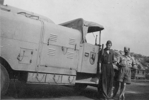 5735693dfeaa735bb76692c909a85af3