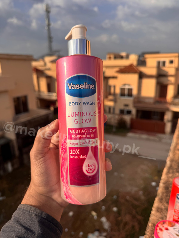 Vaseline Gluta Glow Luminous Glow Body wash 425 ML